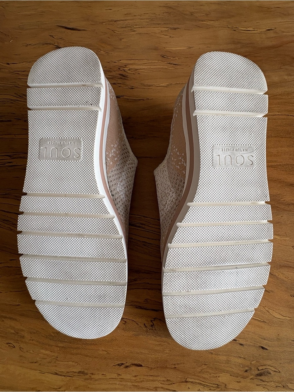 Naturalizer Women's Charlie Knit Sneaker White/Tan Size 9.5 Comfort Walking - Picture 6 of 9
